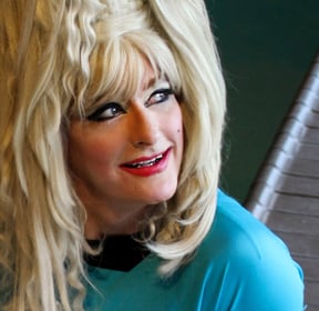 Moxie Anne Magnus headshot. photo credit: Jennifer Spurgin