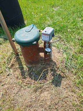 well head and switch with pressure gauge