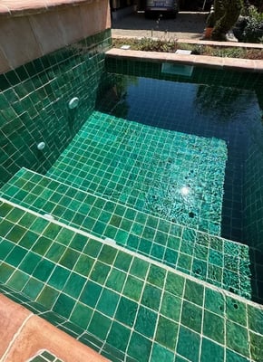 emailles vert