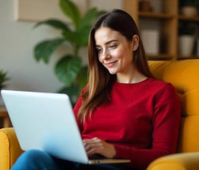 terapia integrativa online com valor social acessivel foto ilustra mulher com notebook em sessão