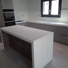 ΠΑΓΚΟΣ ΚΟΥΖΙΝΑΣ ΜΕ ΠΛΑΤΗ 60CM ΚΑΙ ΝΗΣΙΔΑ 100CM