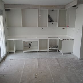 ΠΑΚΟΙ ΚΟΥΖΙΝΑΣ SOLID SURFACES