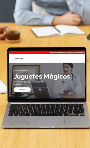 Pantalla de una Laptop mostrando el diseño de una página web de una tienda de juguetes