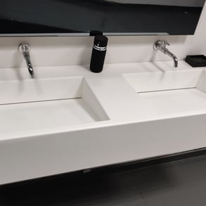 MATRIX T ΔΥΟ ΓΟΥΡΝΕΣ SOLID SURFACES