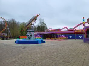 Yummie tummie sprekende fontein walibi  speed of sound