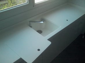 ΠΑΓΚΟΙ ΟΔΟΝΤΙΑΤΡΕΙΟΥ SOLID SURFACES