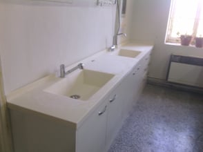 ΠΑΓΚΟΙ ΕΡΓΑΣΤΗΡΙΟΥ SOLID SURFACES