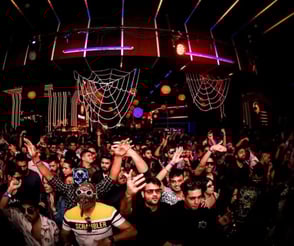 CLUB UNDERPASS