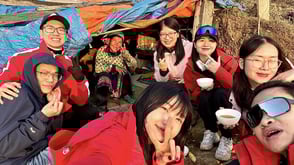 A Hờ Tour & Homestay Y Tý: Ăn trứng nướng và xúc xích trên đỉnh núi Lảo Thẩn săn mây