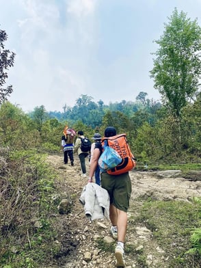 A Hờ Tour & Homestay Y Tý: Đi trekking leo núi Lảo Thẩn, Ngũ Chỉ Sơn, Cú Nhù San, Nhìu Cồ San, Kỳ Quan San