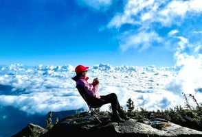 A Hờ Tour & Homestay Y Tý: Hình ảnh săn mây vô thực khi trekking cùng A Hờ tại các đỉnh núi Tây Bắc