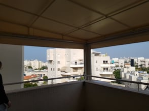 סגירת חורף , סגירות חורף , מסכי גלילה , סגירה למרפסת