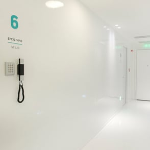 ΤΟΙΧΟΠΟΙΙΑ ΧΕΙΡΟΥΡΓΕΙΟΥ SOLID SURFACES