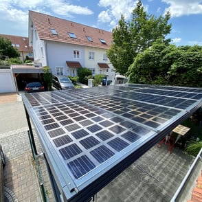 aluterrasse-photovoltaik-aluunterkonstruktion-glasglas-module