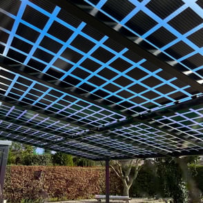 Solarcarport in Blau von Solpalux