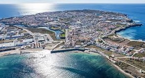 Peniche with the biggest waves in the world