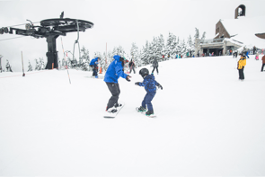 Beginner snowboarding lesson