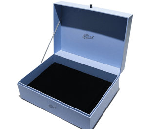 Magnetic Closure Rigid Boxes