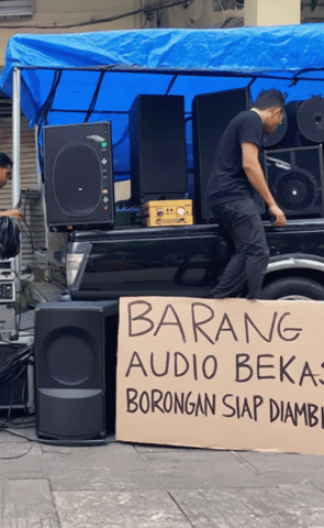 Barang audio bekas karaoke siap dijemput borongan oleh Barbe'Que