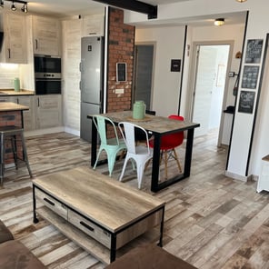 Apartamento turistico Nerja cocina, comedor del apartamento