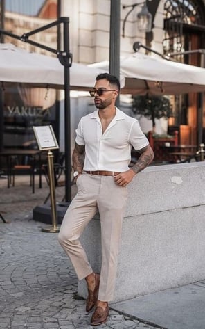 Hombre semiformal