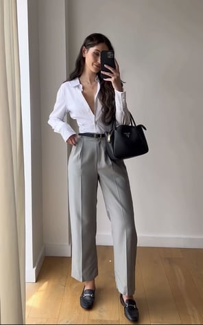 Mujer semiformal