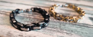 bracelets et gourmettes homme, stylé et robustesse en acier, argent ou nylon