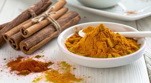rimedi naturali con polveri pure e piante officinali