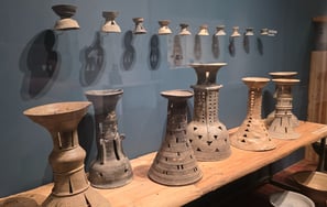 Gaya vessel stands