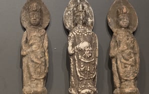 Terracotta bodhisattva statues