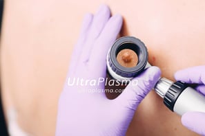 ultraplasma.com_ultra_plasma_ultra_plazma_examin-ng_skin_cilt_analiz_disorder_analysis_dermatologist