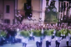 Pasqua a Sulmona: La Madonna che scappa in piazza