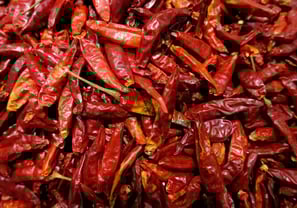 Premium Quality Kashmiri Red Chilli (Dried) Supplier and Wholesaler in Siyaganj Indore – Sampurnaa E