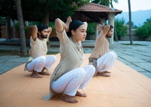 Spine Health | Back Pain | Slip Disk | Sadhguru | Isha Yoga | Yoga Therapy | Disc Alignment | Best