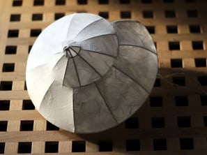 DISCUS VIVID mediterrane Lampe Schneckenlampe Tischlampe Schnecke Dekoration mit Licht weiss