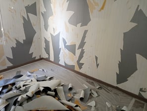 Isolation et peinture des murs d'un appartement pour améliorer la DPE à Bordeaux centre