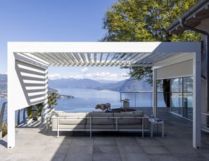 pergola à toile rétractable, lyon et rhône alpes, bioclimatique, store, stomfy, pergola, sur mesure
