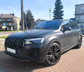 Audi SQ7 Urządzenia Yanosik 1