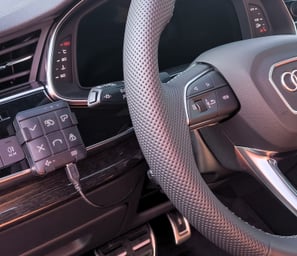 Audi SQ7 Urządzenia Yanosik 2