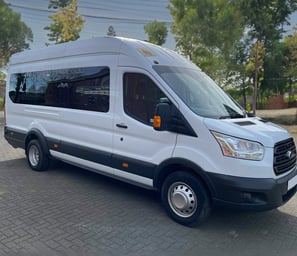 Minibus hire london