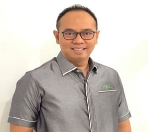 Kus Julianto, praktisi dan ahli dalam bidang cleaning service