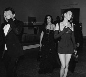 Leonardo DiCaprio brillo en la Met Gala