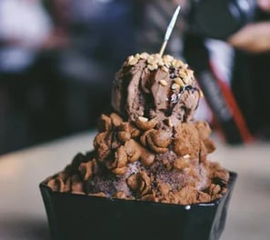 4-ingredient-keto-chocolate-ice-cream