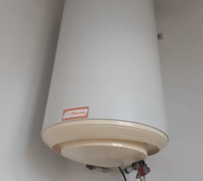 Chauffe-eau Thermor 200 litres en panne Beynost 01700: contacter David plombier à Beynost