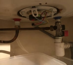 Chauffe-eau : groupe de sécurité qui fuit Beynost 01700: contacter David plombier à Beynost