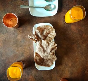 a plate of nachni (finger millet) papad