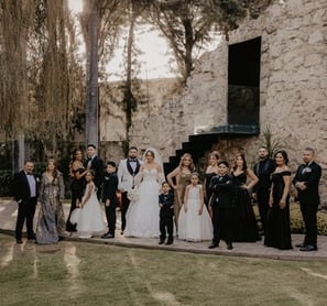 Sesión de fotos familiar en boda- Mejor fotógrafo y videógrafo de bodas en GDL, México.