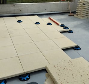Terrasse, dalle sur plot