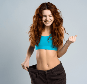 Mantenerse bien hidratado es esencial para el metabolismo y puede ayudar a controlar el apetito.