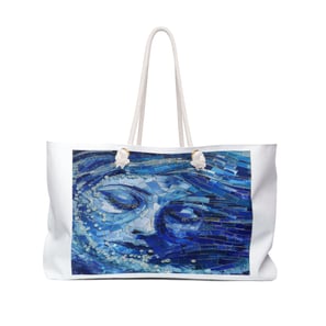 Blue mosaic print on white, weekend bag